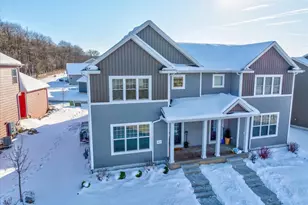 2327 Autumn Lake Parkway, Madison, WI 53718 - Photo 2