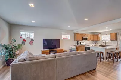 2327 Autumn Lake Parkway, Madison, WI 53718 - Photo 8