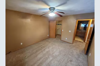 2715 N Wuthering Hills Drive, Janesville, WI 53546 - Photo 12