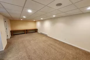 2715 N Wuthering Hills Dr, Janesville, WI 53546 - Photo 14