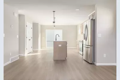 1657 Waverly Way, Verona, WI 53593 - Photo 4