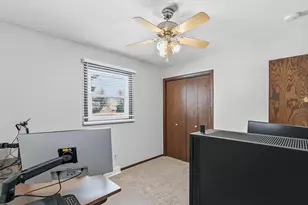 190 S Oak St, Oregon, WI 53575 - Photo 38