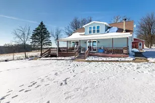 9257 N Veta Grande Rd, Scales Mound, IL 61075 - Photo 2