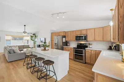 906 Stonecress Court, Sun Prairie, WI 53590 - Photo 10