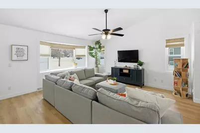 906 Stonecress Court, Sun Prairie, WI 53590 - Photo 6