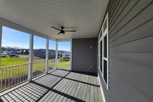 4082 Hanover Dr, DeForest, WI 53532 - Photo 8