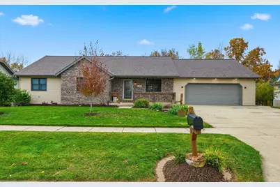 148 Lazy Lake Drive, Fall River, WI 53932 - Photo 2