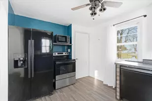 211 Commercial St, Arlington, WI 53911 - Photo 10