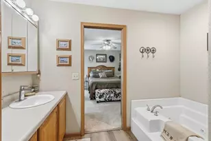 W6800 County Rd D, Oxford, WI 53952 - Photo 30