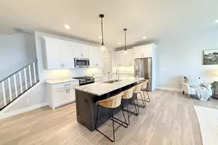 Unit 3 3 Bellflower Dr, DeForest, WI 53532 - Photo 8