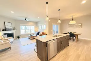 Unit 3 3 Bellflower Dr, DeForest, WI 53532 - Photo 6