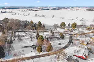 N7446 Beaver Bay Dr, Beaver Dam, WI 53916 - Photo 36