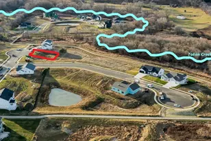 2362 Lonnie Ct, Sun Prairie, WI 53590 - Photo 4