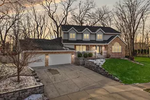 948 Timber Ridge Dr, Oregon, WI 53575 - Photo 2