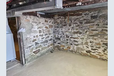 308 Academy Street, Elroy, WI 53929 - Photo 18