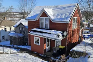 308 Academy St, Elroy, WI 53929 - Photo 2