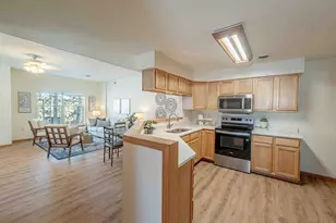 2892 South Seminole Hwy, Fitchburg, WI 53711 - Photo 16