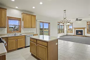 3026 Saddle Brooke Trail, Sun Prairie, WI 53590 - Photo 10