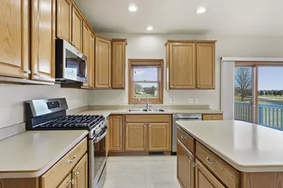 3026 Saddle Brooke Trail, Sun Prairie, WI 53590 - Photo 14