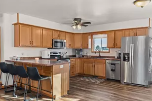 531 Midway Dr, Reedsburg, WI 53959 - Photo 10