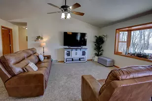 2245 Sunset Dr, Reedsburg, WI 53959 - Photo 12