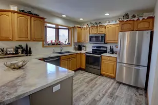 2245 Sunset Dr, Reedsburg, WI 53959 - Photo 8