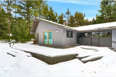 W5690 Cherokee Lane, New Lisbon, WI 53950 - Photo 6