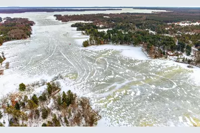 W5690 Cherokee Lane, New Lisbon, WI 53950 - Photo 8