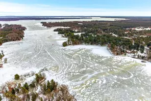 W5690 Cherokee Ln, New Lisbon, WI 53950 - Photo 8