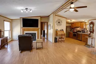 410 Railroad St, Rio, WI 53960 - Photo 8