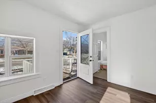 1127 Townline Ave, Beloit, WI 53511 - Photo 4