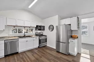 1127 Townline Ave, Beloit, WI 53511 - Photo 8