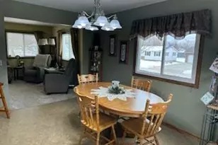 608 Beekman St, Waupun, WI 53963 - Photo 4