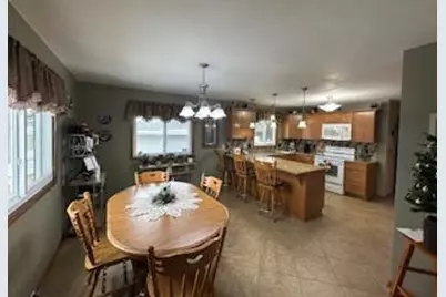 608 Beekman Street, Waupun, WI 53963 - Photo 30