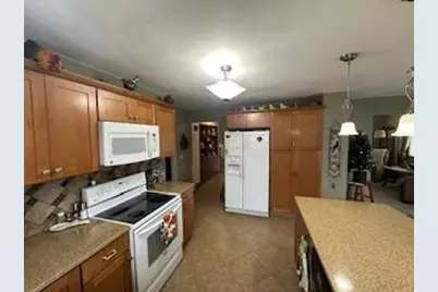 608 Beekman Street, Waupun, WI 53963 - Photo 6