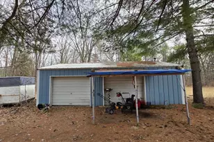 915 Fur Ave, Wisconsin Dells, WI 53965 - Photo 4