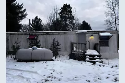 915 Fur Avenue, Wisconsin Dells, WI 53965 - Photo 4