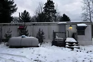 915 Fur Ave, Wisconsin Dells, WI 53965 - Photo 4