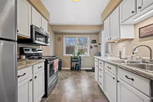 5405 W Hemlock Rd, Milwaukee, WI 53223 - Photo 14