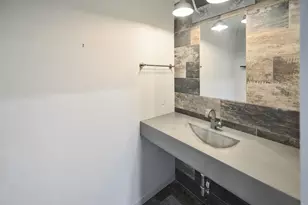 7777 Elmwood Ave, Middleton, WI 53562 - Photo 14