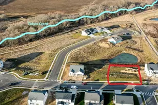 2308 Lonnie Ln, Sun Prairie, WI 53590 - Photo 2