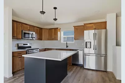 1677 Waverly Way, Verona, WI 53593 - Photo 4