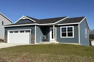 1510 Wedgewood Dr, Watertown, WI 53098 - Photo 1