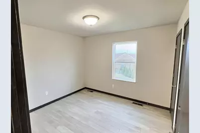 1512 Wedgewood Drive, Watertown, WI 53098 - Photo 12