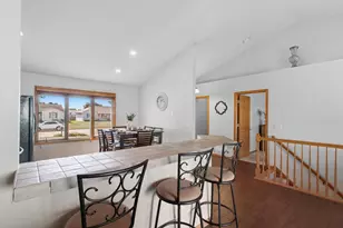 4229 Baybrook Dr, Janesville, WI 53546 - Photo 12