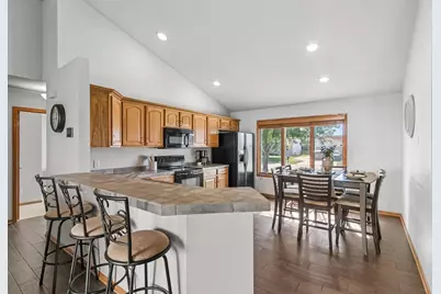 4229 Baybrook Drive, Janesville, WI 53546 - Photo 8