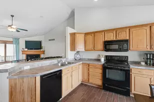 4229 Baybrook Dr, Janesville, WI 53546 - Photo 10