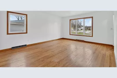 1240 Boynton Court, Janesville, WI 53545 - Photo 8