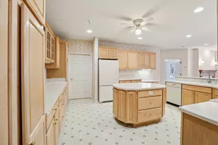 1630 Wheeler Rd, Madison, WI 53704 - Photo 4