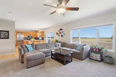 423 Fargo Trail, Middleton, WI 53562 - Photo 4